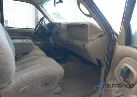 1997 Chevrolet K1500 Fleetside z USA, uszkodzony, nr VIN 2GCEK19R2V1270771